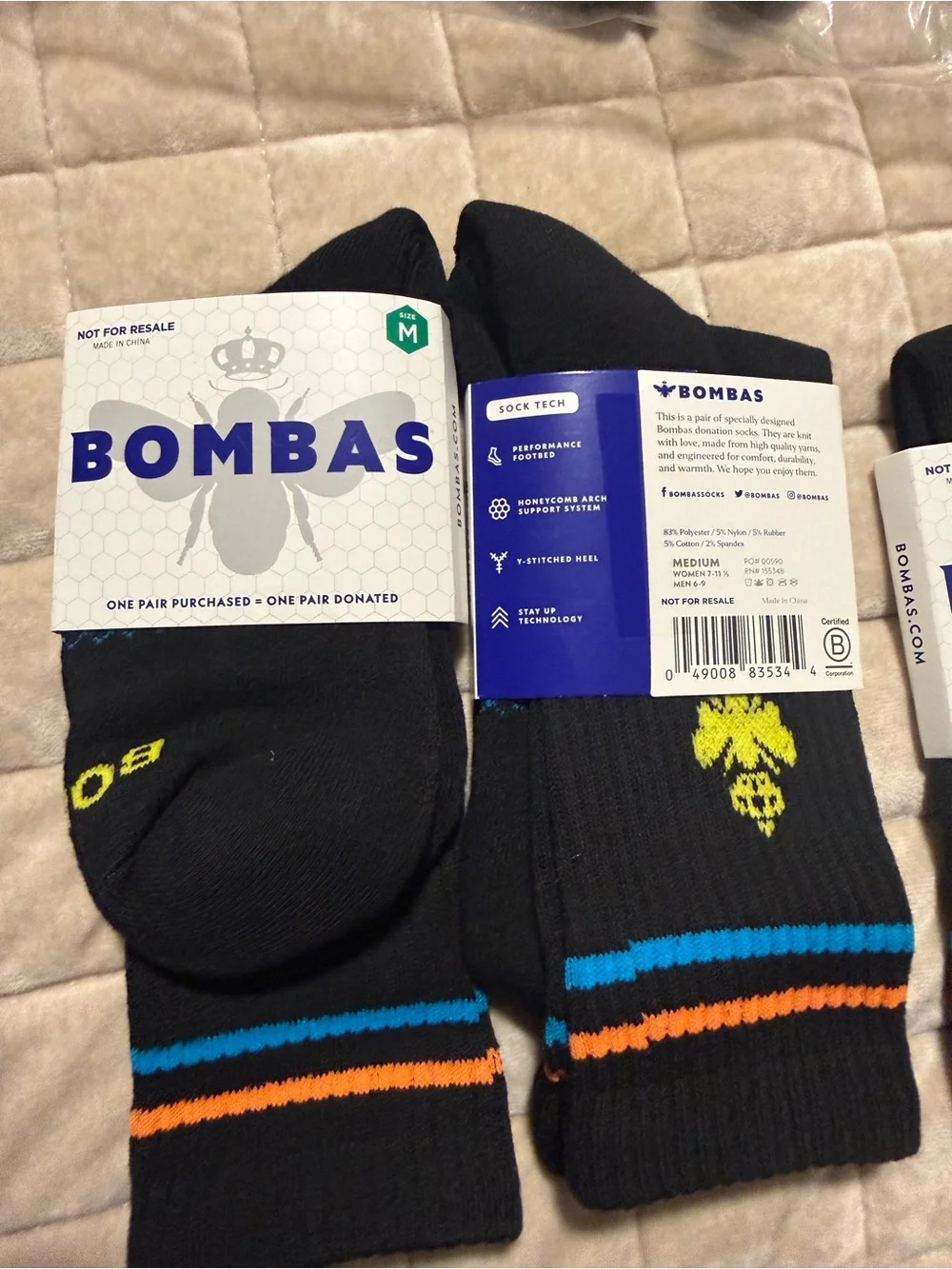 New,17 pair lot of Bombas high socks